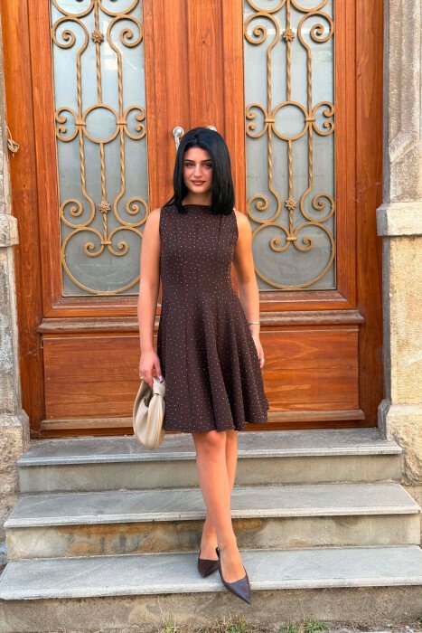 STONES DETAILS ONE COLOR WOMAN DRESS BROWN/KAFE - KLAUDIO FASHION