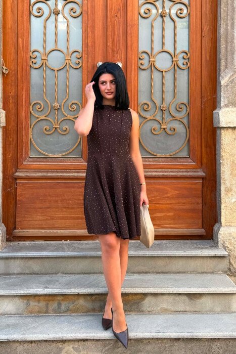 STONES DETAILS ONE COLOR WOMAN DRESS BROWN/KAFE - 3