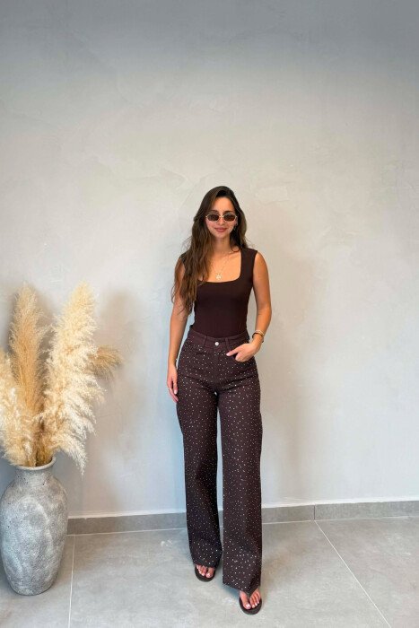 XHINSE ME DETAJE GURESH PER FEMRA NE NGJYRE KAFE - KLAUDIO FASHION