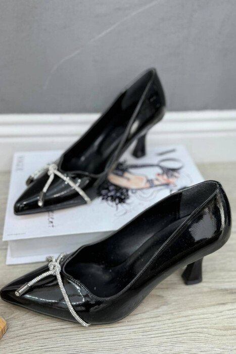 STONES ONE COLOR WOMAN HEELS GLOSSY BLACK-ZEZE SHKELQIM - KLAUDIO FASHION