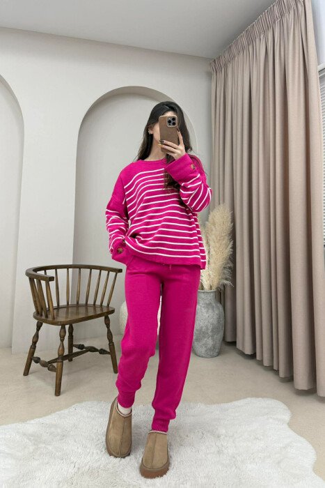 STRIPE DESIGN BUTTON DETAIL SWEATER+TROUSERS KNIT WOMEN SET FUCHSIA/CIKLAMI - KLAUDIO FASHION