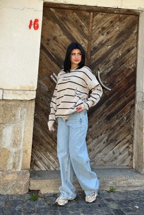 STRIPE DESIGN ROUND NECK WOMEN SWEATER BEIGE/BEZHE 