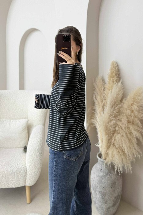 STRIPE DESIGN ROUND NECK WOMEN SWEATSHIRT DARK BLUE/BEE - 7