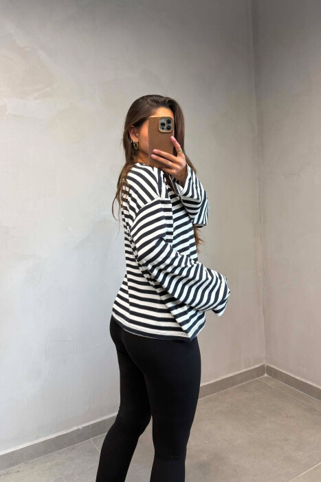STRIPE DESIGN SIMPLE ROUND NECK WOMEN SWEATSHIRT BLACK-WHITE/ZEBA - 4