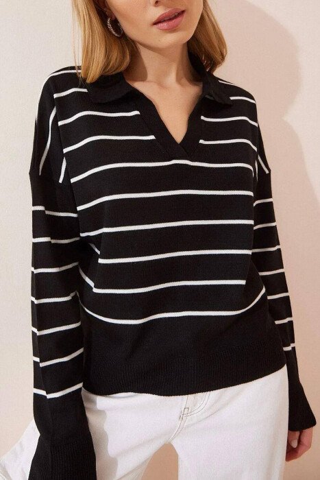 TRIKO ME JAKË POLO PËR FEMRA NË NGJYRËN E ZEZË ME TË BARDHË - KLAUDIO FASHION