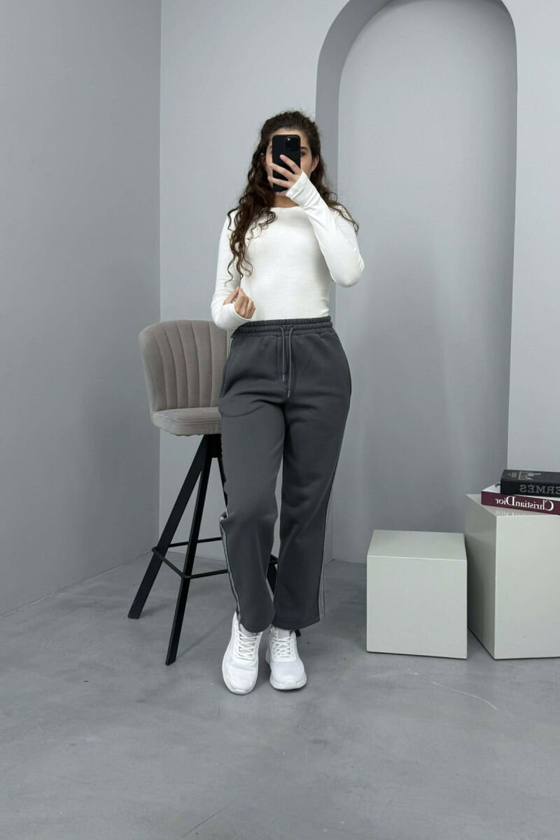 STRIPED ONE COLOR FLUFFY WOMEN SWEATPANTS GREY/GRI - 1