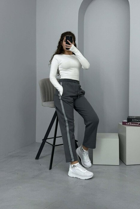 STRIPED ONE COLOR FLUFFY WOMEN SWEATPANTS GREY/GRI - 2