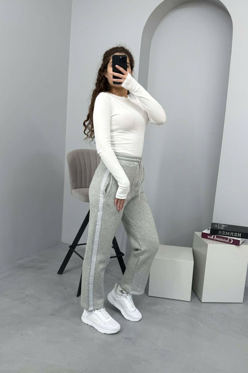 STRIPED ONE COLOR FLUFFY WOMEN SWEATPANTS LIGHT GREY/GZ - 2