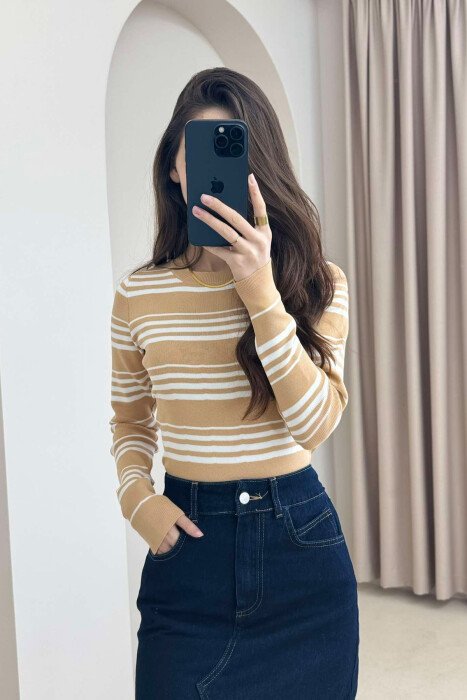 STRIPES SIMPLE ROUND NECK WOMEN SWEATER BEIGE/BEZHE 