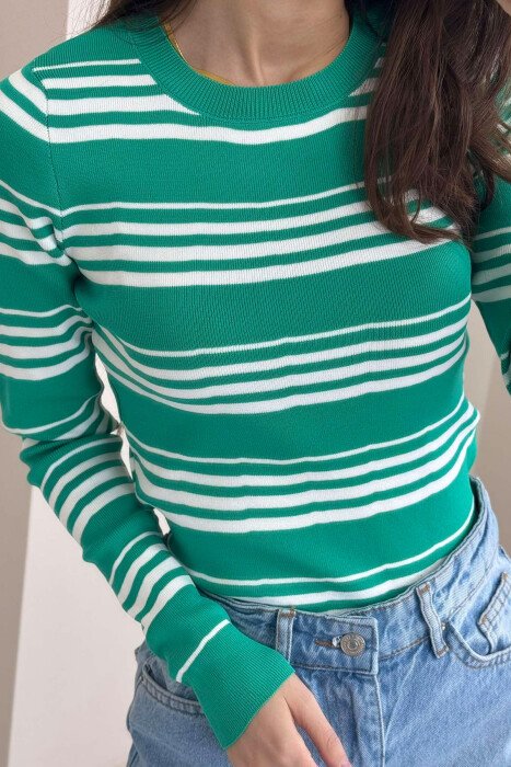 STRIPES SIMPLE ROUND NECK WOMEN SWEATER BLUE STONE/GK - 4