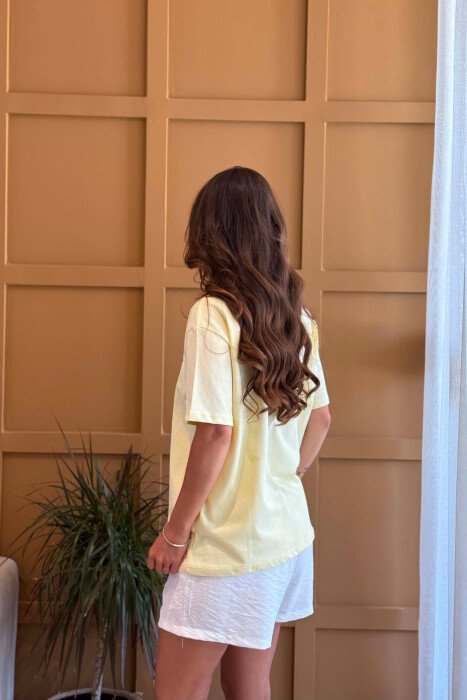 T-SHIRT PER FEMRA NE NGJYRE TE VERDHE - 3