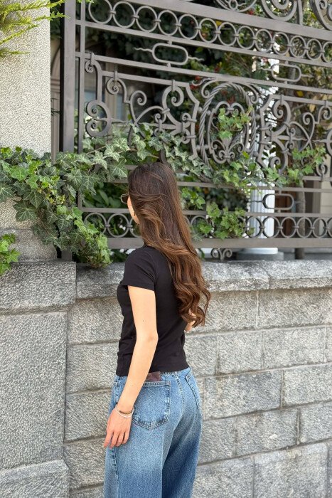 T-SHIRT PER FEMRA NE NGJYRE TE ZEZE - 3