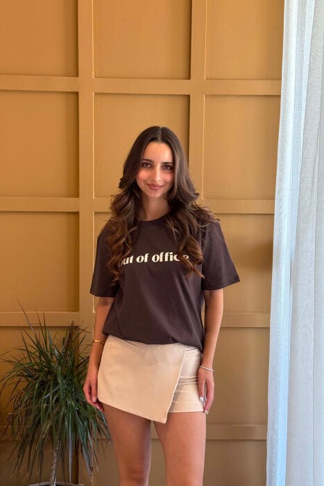 T-SHIRT PER FEMRA NE NGJYRE KAFE 