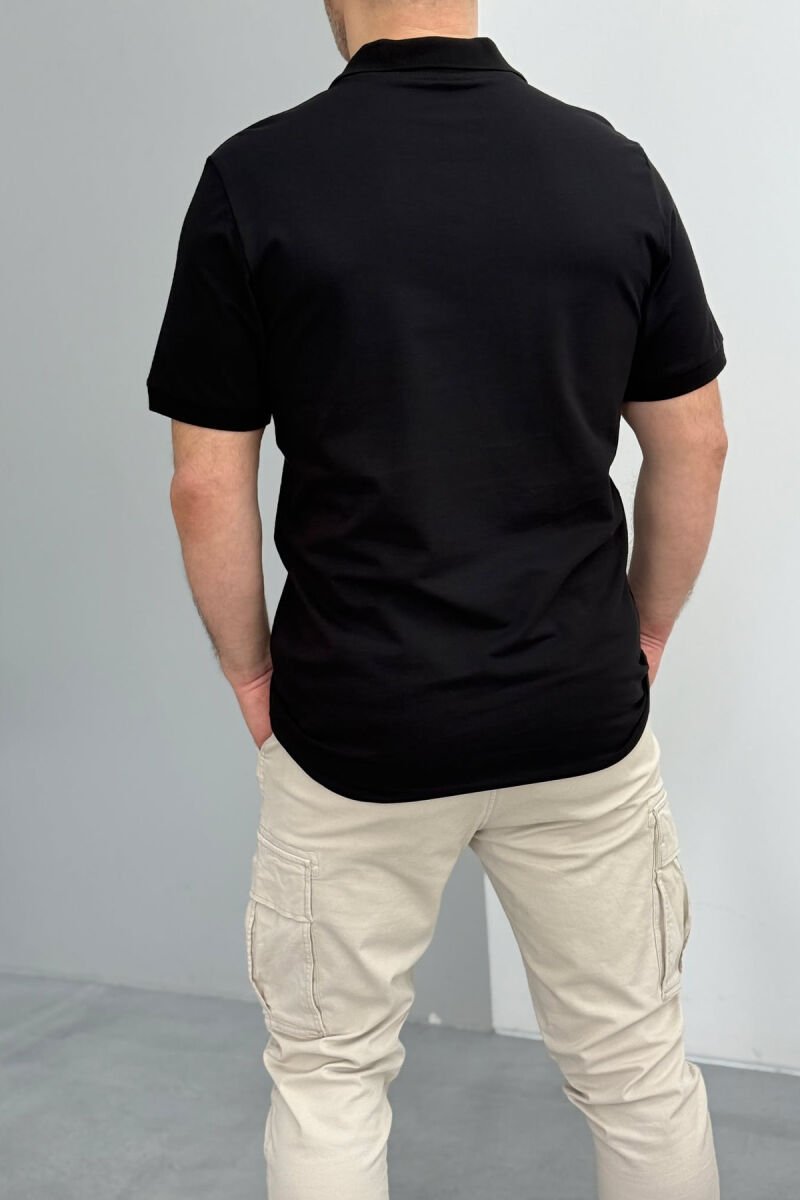 T-SHIRT E THJESHTË PËR MESHKUJ NË NGJYRË TË ZEZË - 3