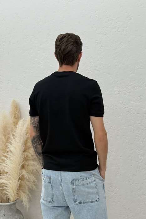 T-SHIRT I TEKSTURUAR ME JAKE TE RRUMBULLAKET PER MESHKUJ NE NGJYRE TE ZEZE - 2
