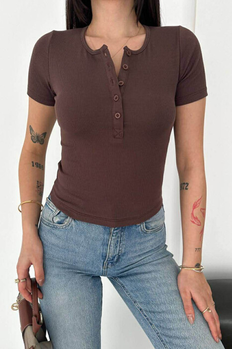 T-SHIRT I THJESHTE ME BUTONA PER FEMRA NE NGJYRE KAFE - 2