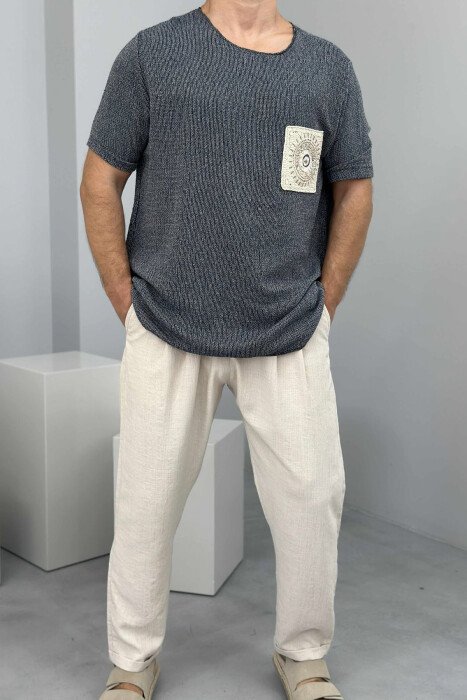 T-SHIRT I THJESHTË ME DETAJE PËR MESHKUJ NË NGJYRËN BLU E ERRËT - 1