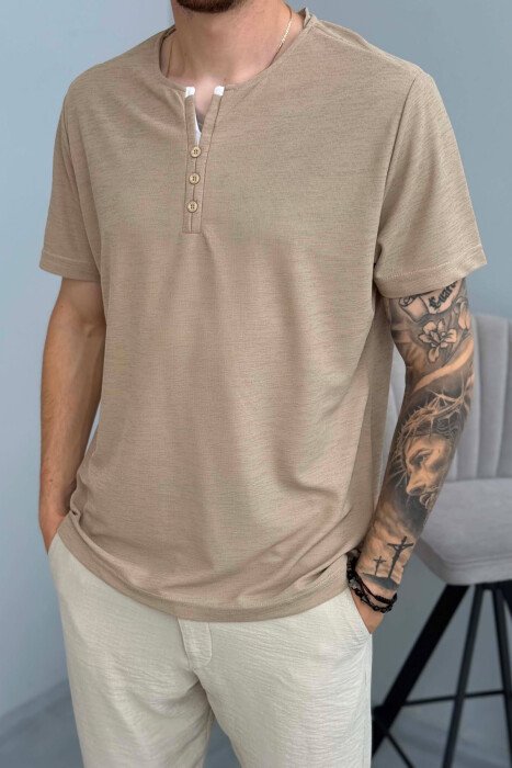 T-SHIRT I THJESHTË ME DETAJIN E KOPSAVE PËR MESHKUJ NË NGJYRËN BEZHË - 4