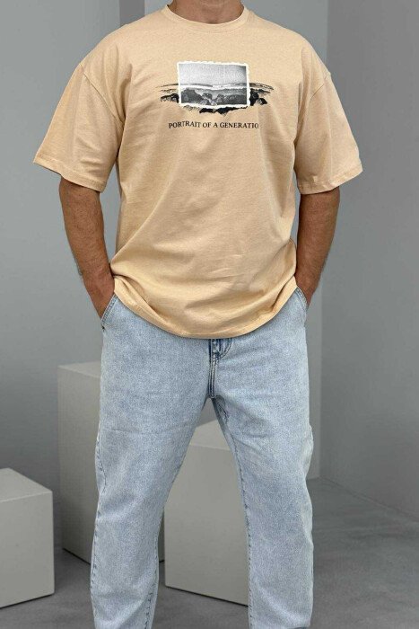 T-SHIRT I THJESHTË ME IMAZH PËR MESHKUJ NË NGJYRËN BEZHË - 1
