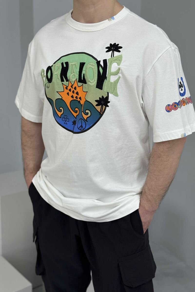T-SHIRT I THJESHTË ME IMAZH PËR MESHKUJ NË NGJYRËN E BARDHË - 2
