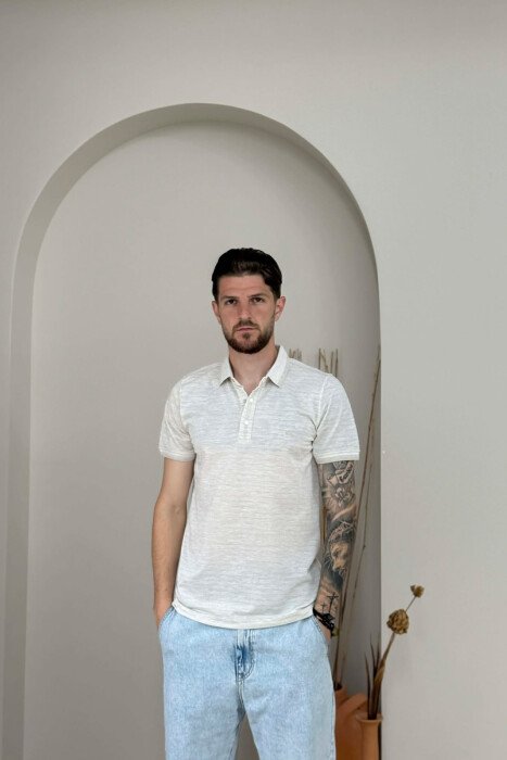T-SHIRT I THJESHTE ME JAKE POLO PER MESHKUJ NE NGJYRE KREM - 1