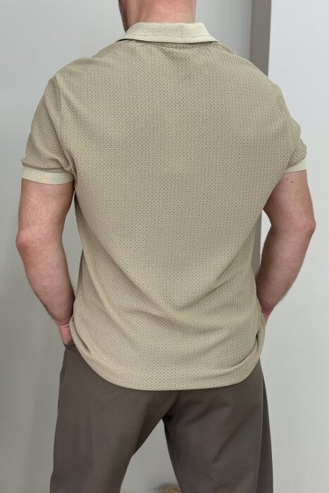 T-SHIRT I THJESHTË ME JAKË POLO PËR MESHKUJ NË NGJYRËN BEZHË - 3