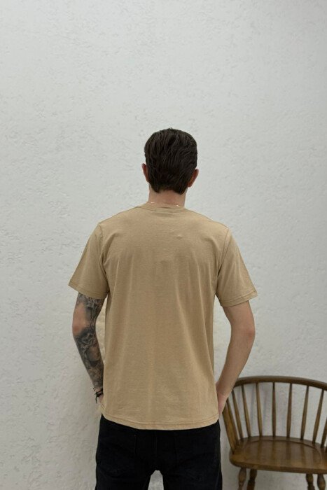 T-SHIRT I THJESHTË ME SHKRIME PËR MESHKUJ NË NGJYRËN BEZHE - 4