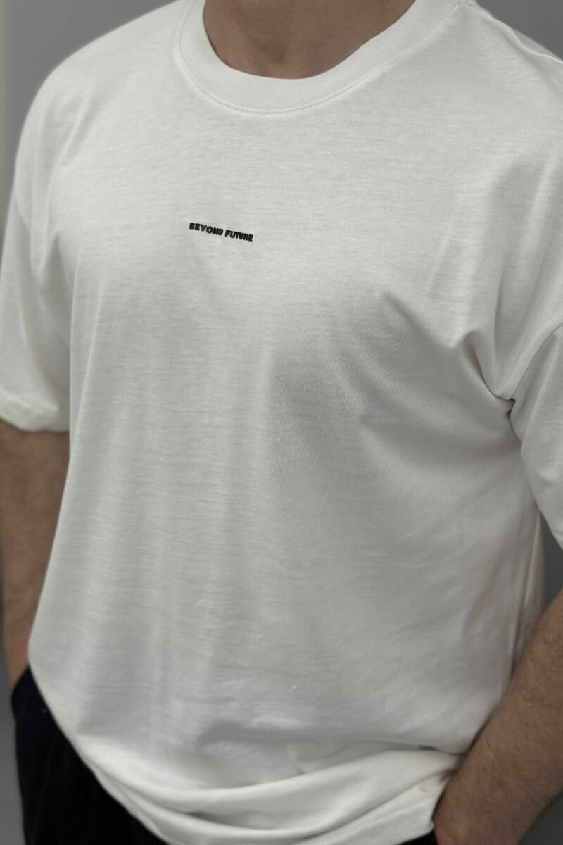 T-SHIRT I THJESHTË ME SHKRIME PËR MESHKUJ NË NGJYRËN E BARDHË - 3