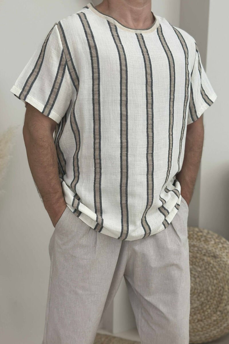 T-SHIRT I THJESHTË ME VIJA PËR MESHKUJ NË NGJYRËN BEZHË - 2