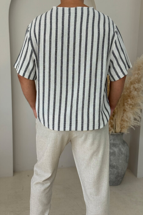 T-SHIRT I THJESHTË ME VIJA PËR MESHKUJ NË NGJYRËN KREM+E ZEZË - 3