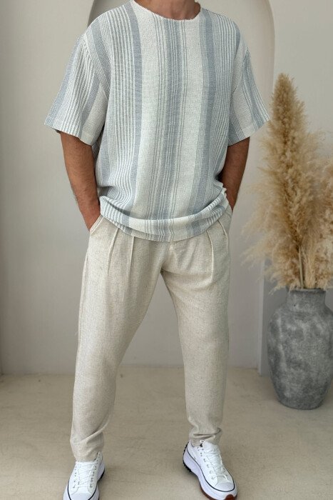 T-SHIRT I THJESHTË ME VIJA PËR MESHKUJ NË NGJYRËN GRI E ZBARDHUR - KLAUDIO FASHION