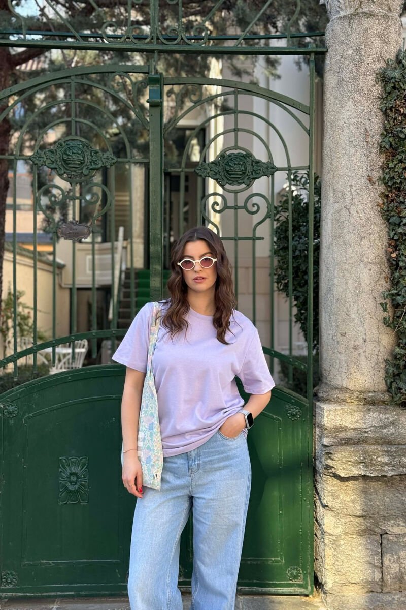 T-SHIRT I THJESHTE PER FEMRA NE NGJYRE LEJLA TE ZBARDHUR + 6 PALE ÇORAPE DHURATE - 1