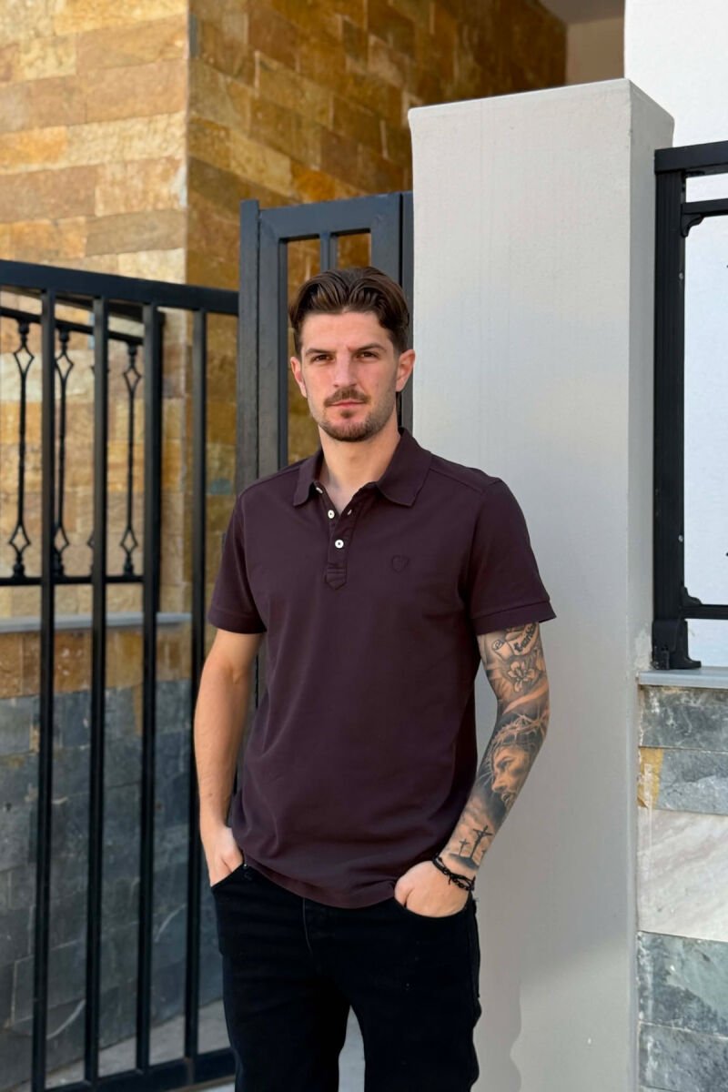 T-SHIRT I THJESHTE NJE NGJYRESH PER MESHKUJ NE NGJYRE KAFE E ERRET - 1