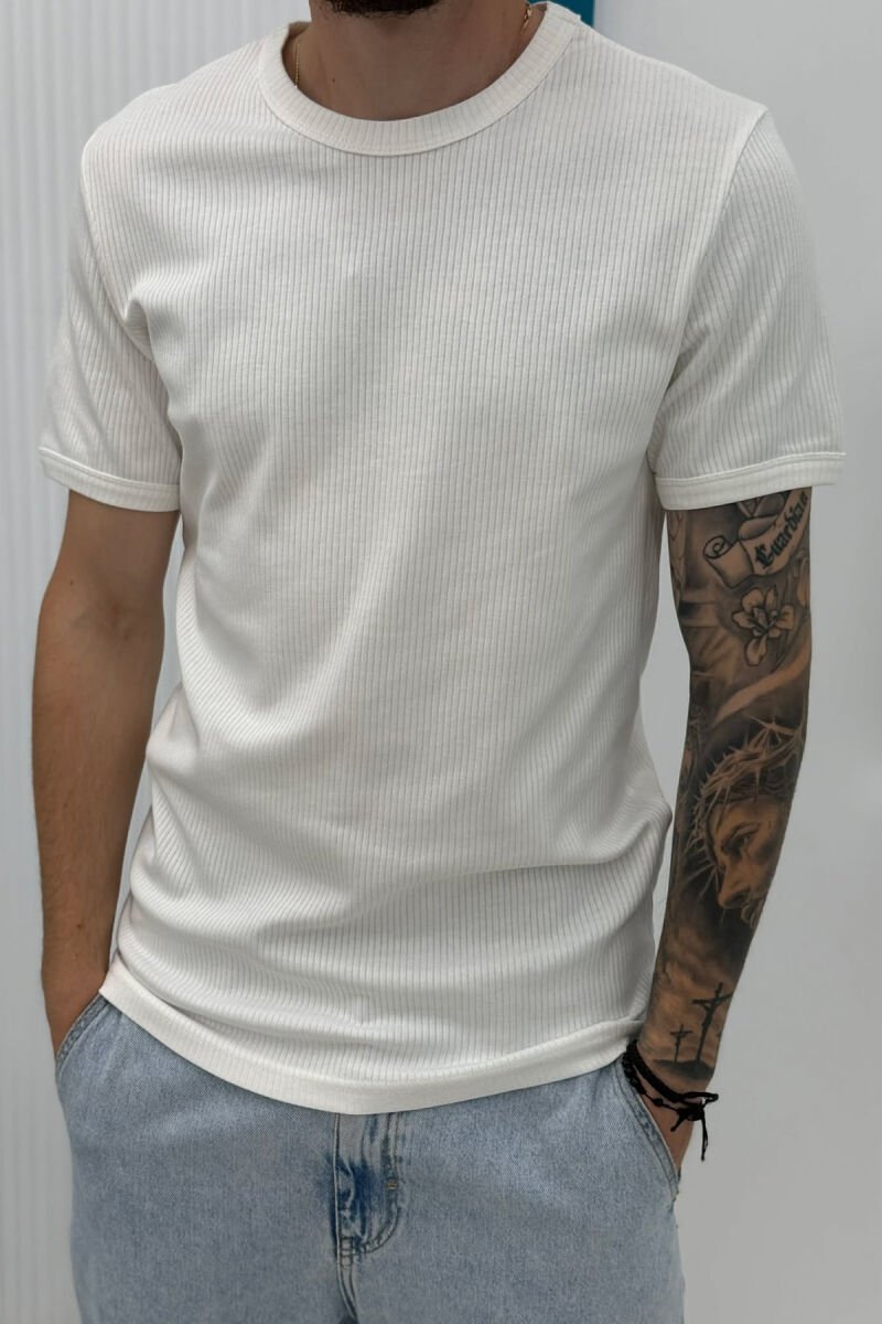 T-SHIRT I THJESHTE NJE NGJYRESH PER MESHKUJ NE NGJYRE TE BARDHE - 4