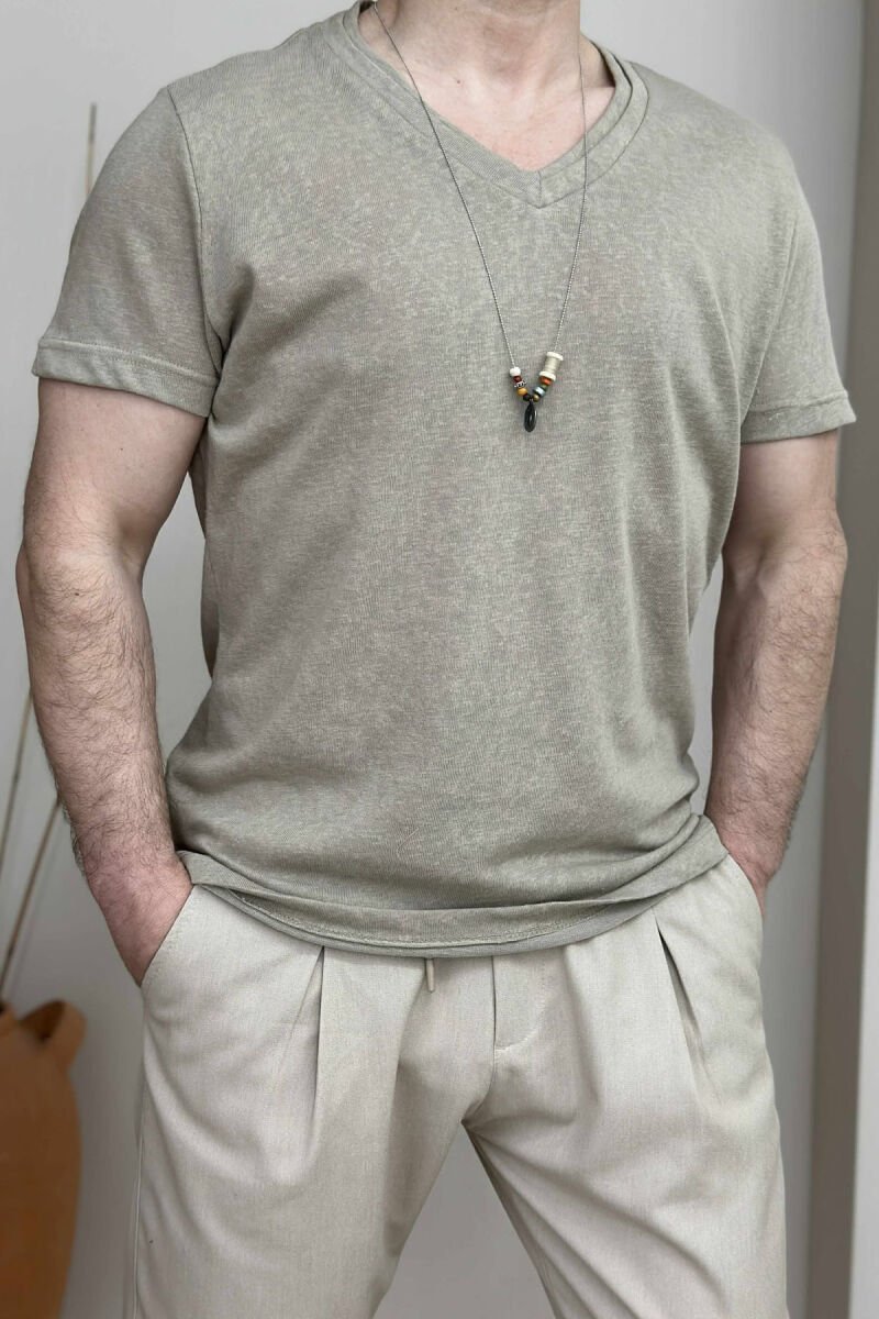 T-SHIRT NJË NGJYRËSH I THJESHTË PËR MESHKUJ NË NGJYRËN BEZHË - 1