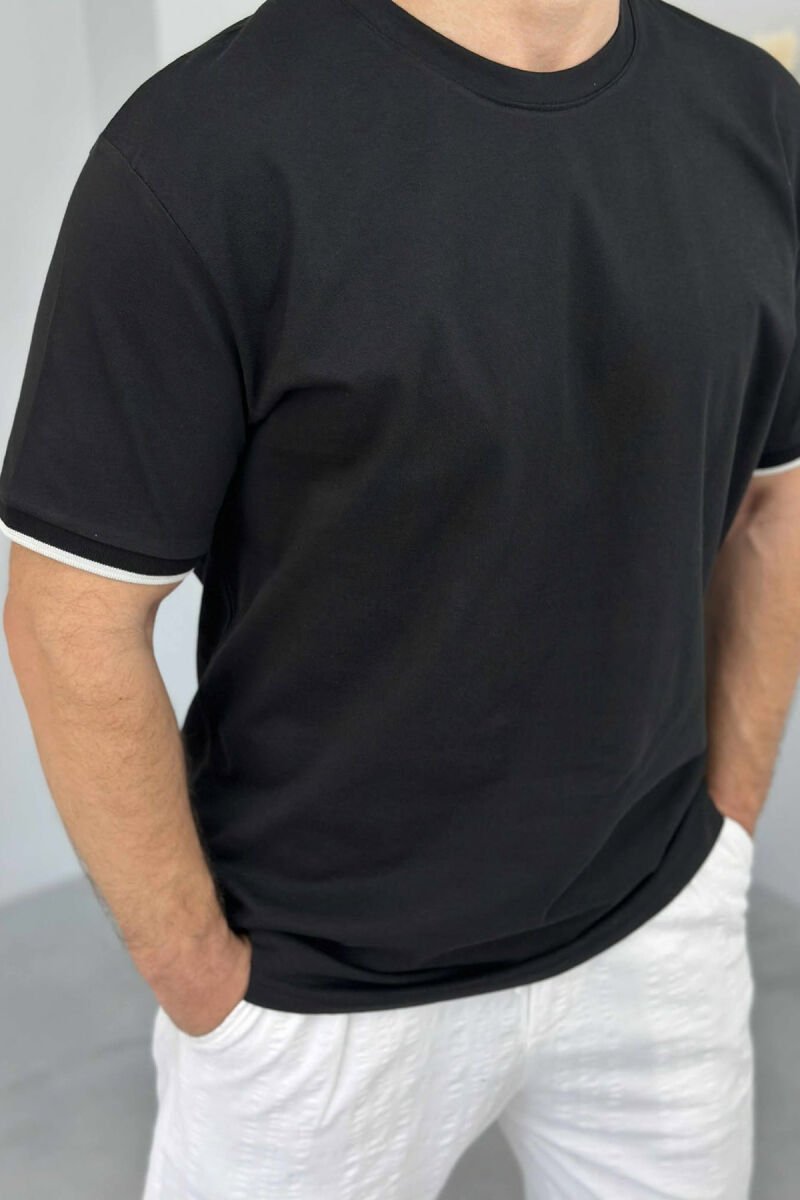 T-SHIRT NJË NGJYRËSH I THJESHTË PËR MESHKUJ NË NGJYRËN E ZEZË - 3