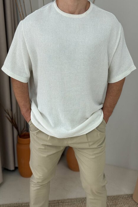 T-SHIRT I THJESHTË NJË NGJYRËSH PËR MESHKUJ NË NGJYRËN KREM - 2