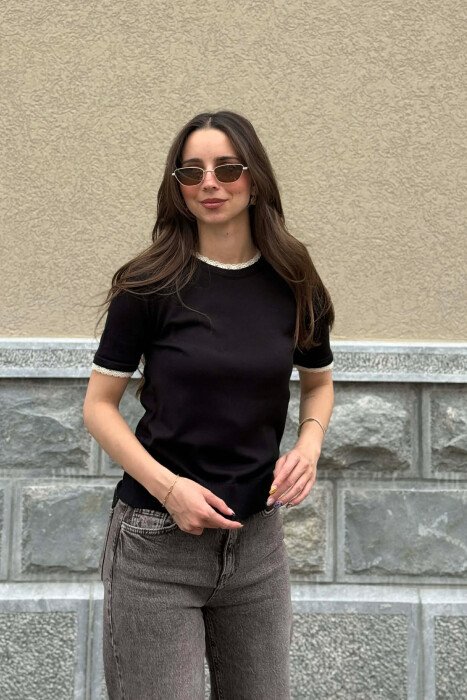 T-SHIRT ME DETAJ DANTELLE PER FEMRA NE NGJYRE TE ZEZE - 1