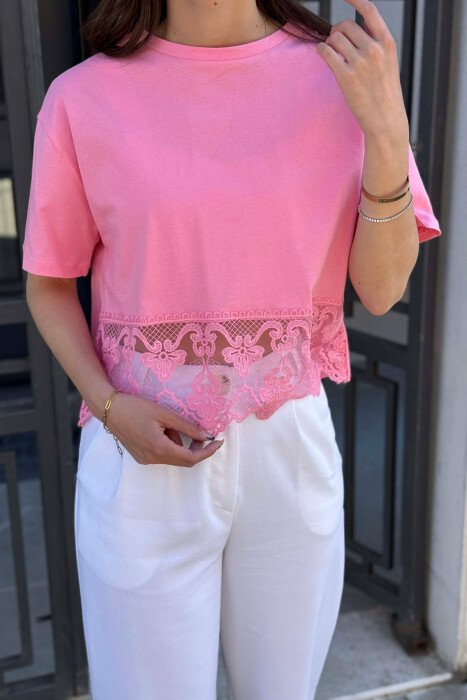 T-SHIRT ME DETAJ DANTELLE PER FEMRA NE NGJYRE ROZE - 3