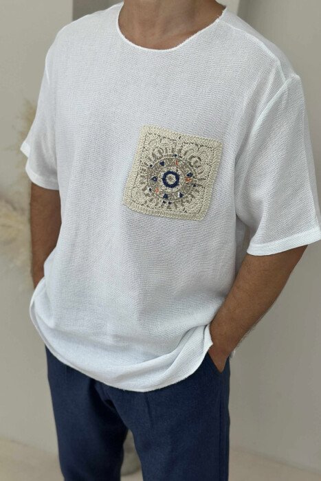 T-SHIRT ME DETAJE TË THJESHTA PËR MESHKUJ NË NGJYRËN E BARDHË - 2