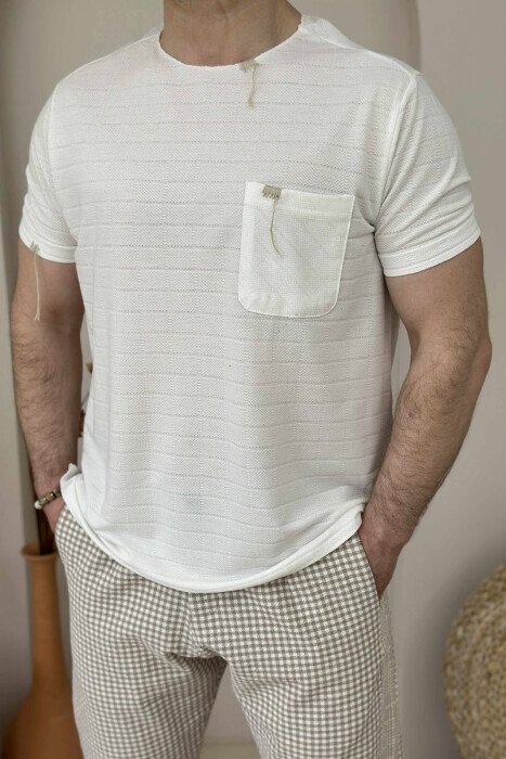 T-SHIRT ME DETAJIN E XHEPIT PËR MEHSKUJ NË NGJYRËN E BARDHË - KLAUDIO FASHION