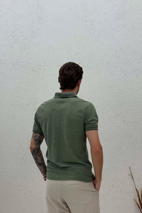 T-SHIRT ME DIZJAN DHE JAKE POLO PER MESHKUJ NE NGJYRE JESHILE - 2