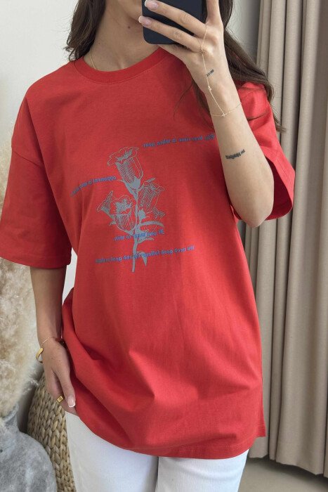 T-SHIRT ME DIZANJ DHE SHKRIME PËR FEMRA NË NGJYRËN PORTOKALLI E ERRËT - 3