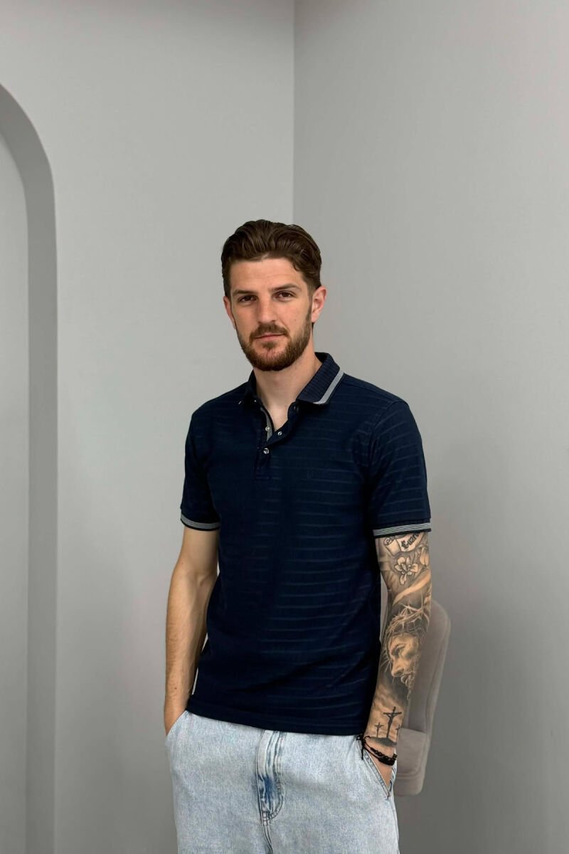 T-SHIRT ME DIZAJN ME VIJA ME JAKE POLO PER MESHKUJ NE NGJYRE BLU - 1
