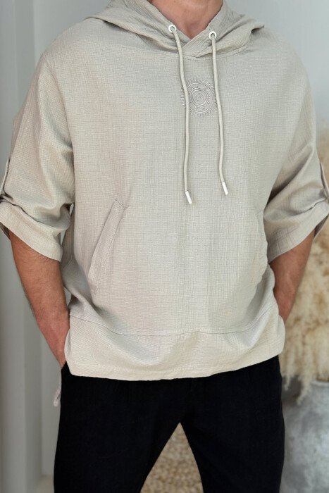 T-SHIRT ME DIZAJN PËR MESHKUJ NË NGJYRËN BEZHË - 2