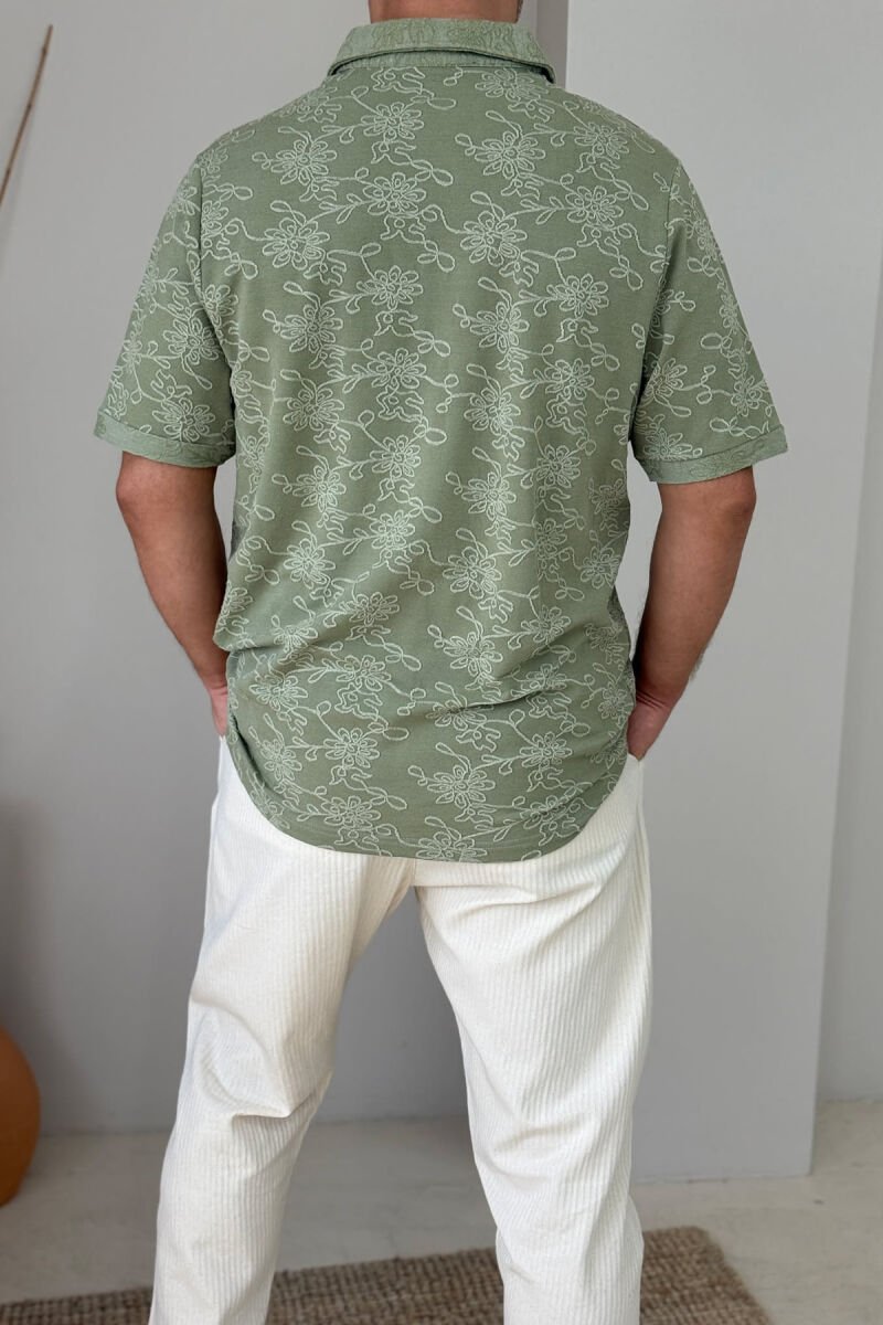 T-SHIRT ME DIZAJN TË THJESHTË ME JAKË POLO PËR MESHKUJ NË NGJYRËN MENTE - 3