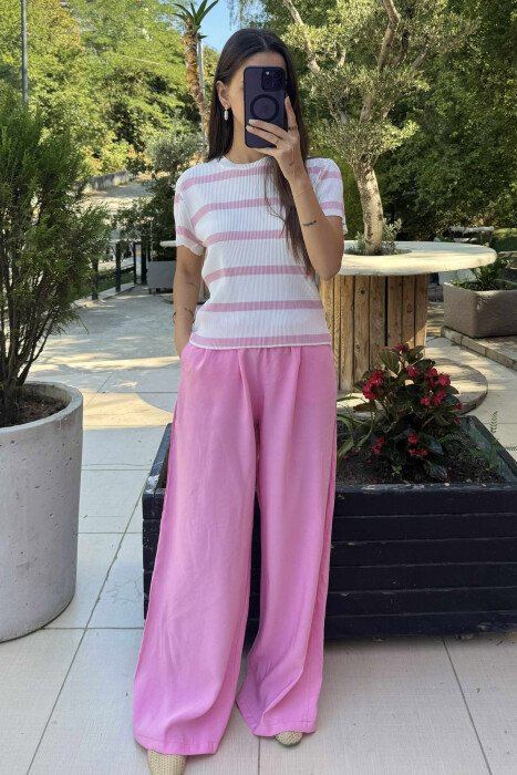 T-SHIRT ME DIZAJNIN E VIJAVE PËR FEMRA NË NGJYRËN TE BARDHE DHE ROZE - 2