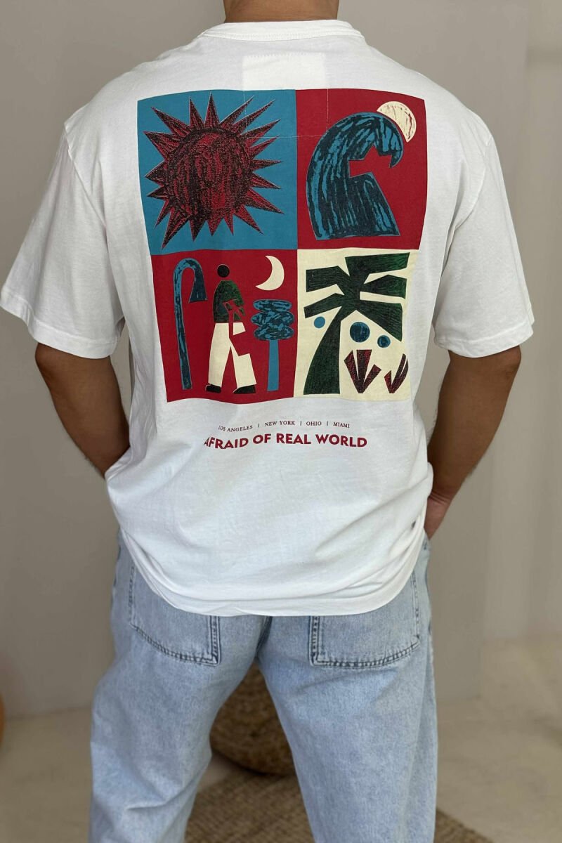  T-SHIRT ME DIZANJE PARA DHE MBRAPA PËR MESHKUJ NË NGJYRËN E BARDHË - 3