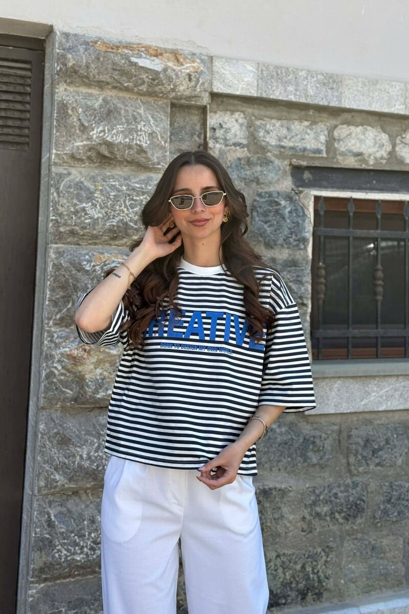 T-SHIRT ME DIZAJN VIJASH PER FEMRA NE NGJYRE TE BARDHE ME BLU - 1