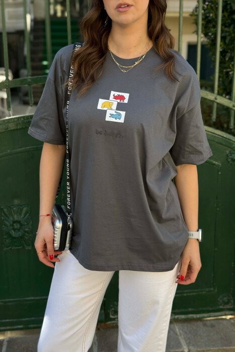 T-SHIRT ME IMAZH PARA & PAS PER FEMRA NE NGJYRE GRI + 6 PALE ÇORAPE DHURATE - 1
